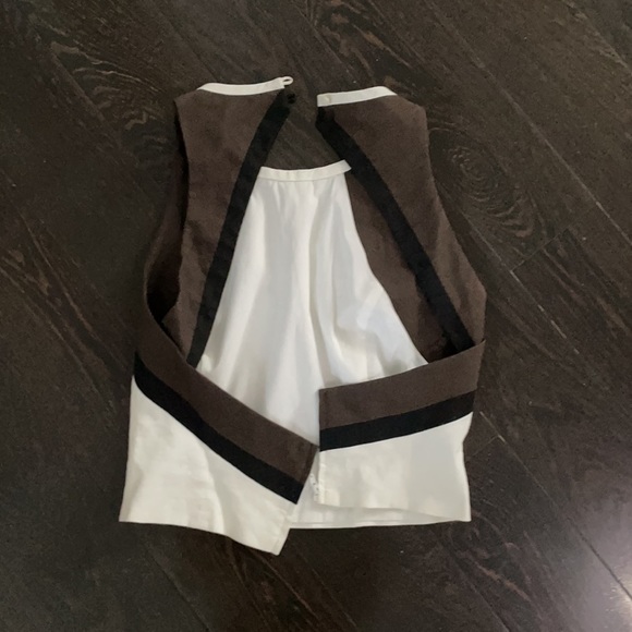 Top - Picture 2 of 2